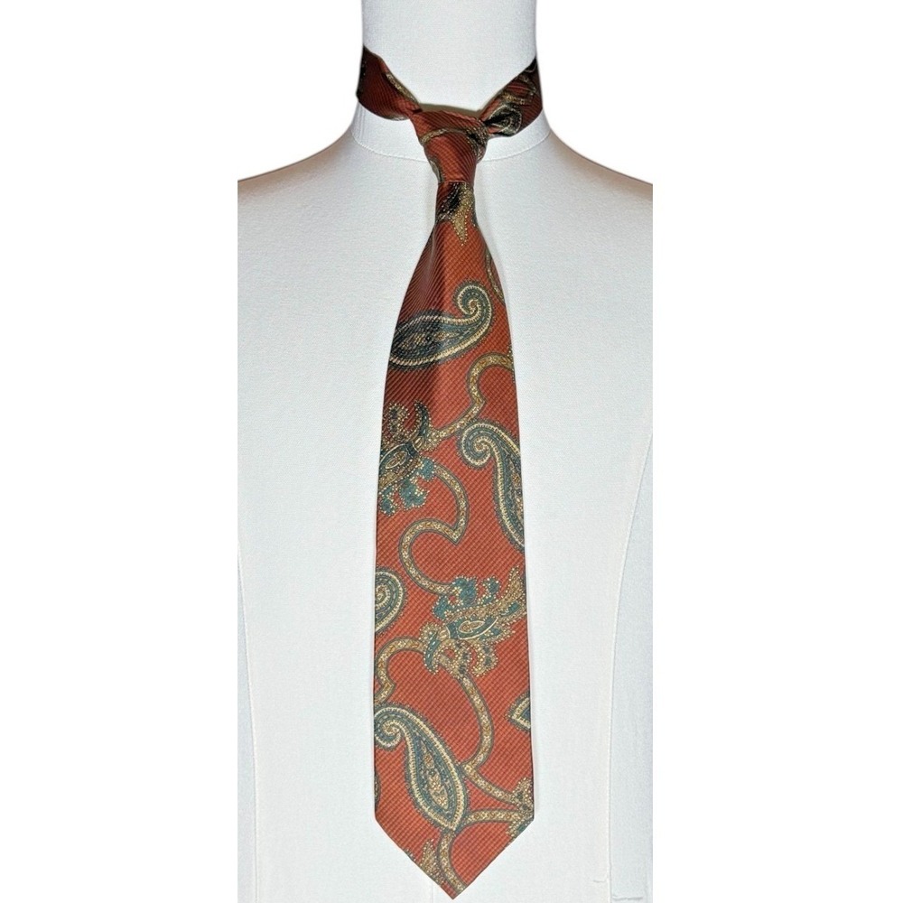 Valentino Cravatte Men's Tie Multicolor Paisley 100% Silk Made in Italy- 55"